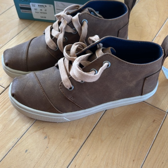 NWT nib Toms brown shoes boots boys size 3 botas cupsole - Picture 2 of 8